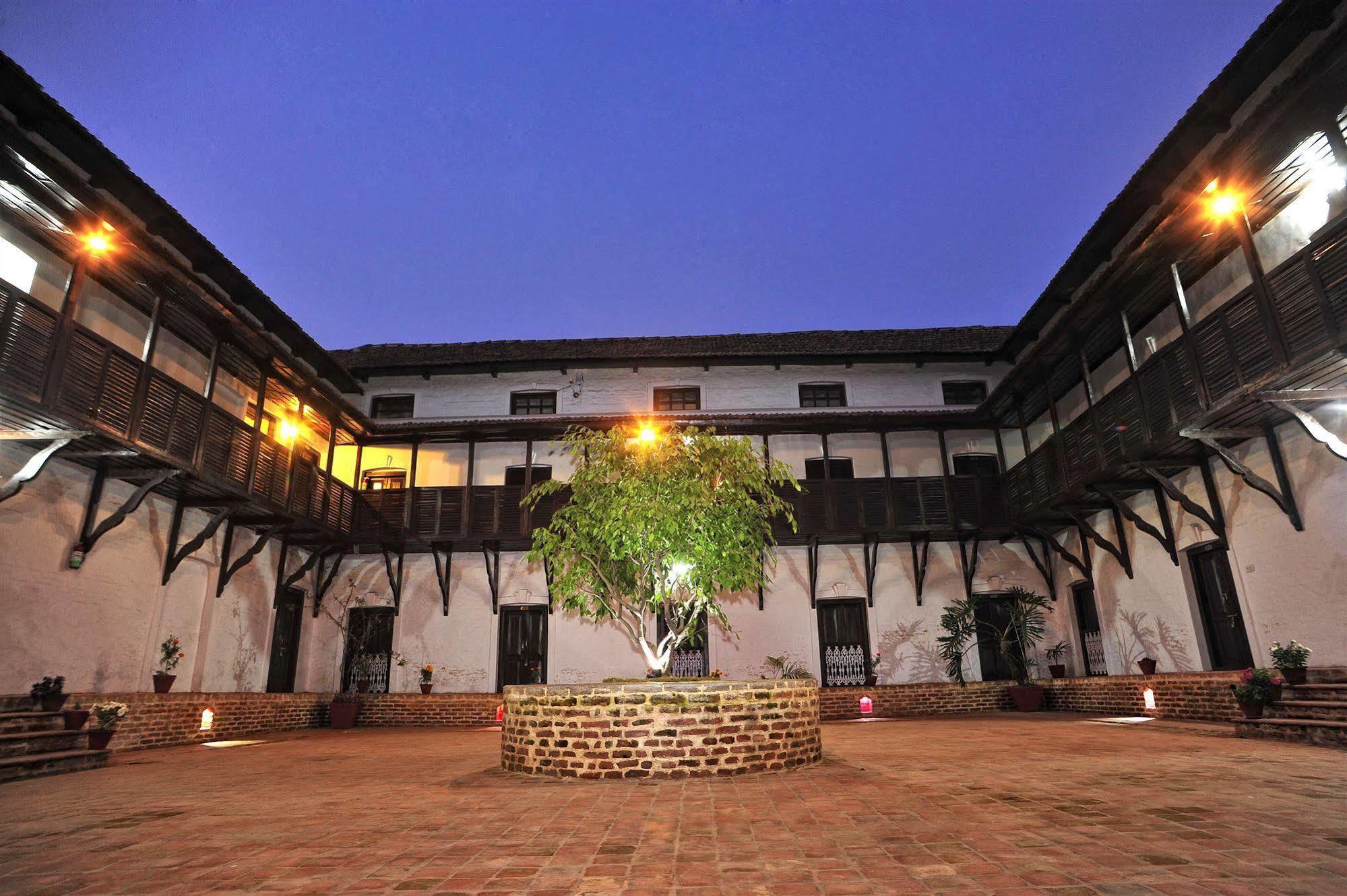 Oyo 738 Hotel Kaze Darbar Katmandu Zewnętrze zdjęcie