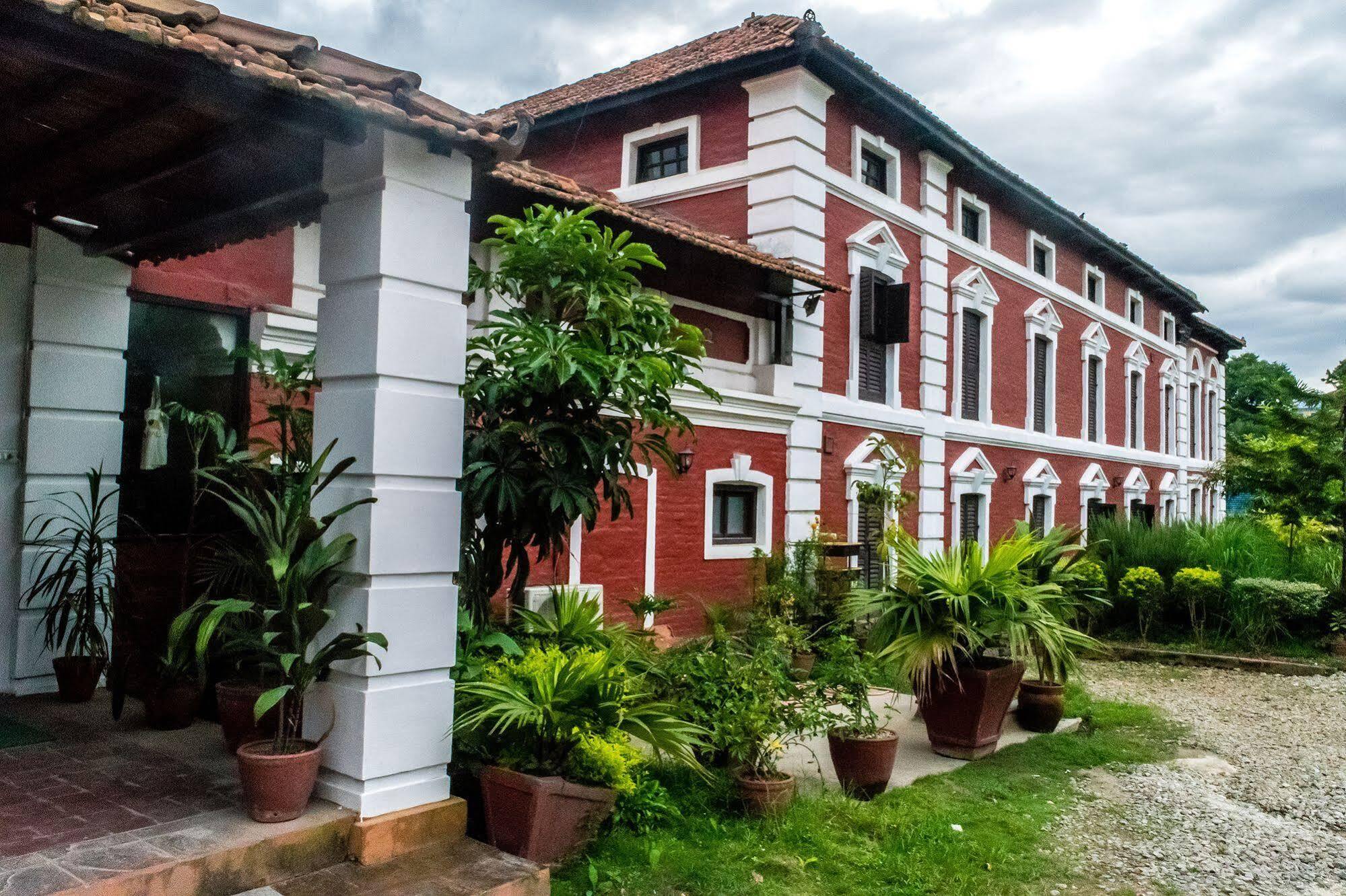 Oyo 738 Hotel Kaze Darbar Katmandu Zewnętrze zdjęcie