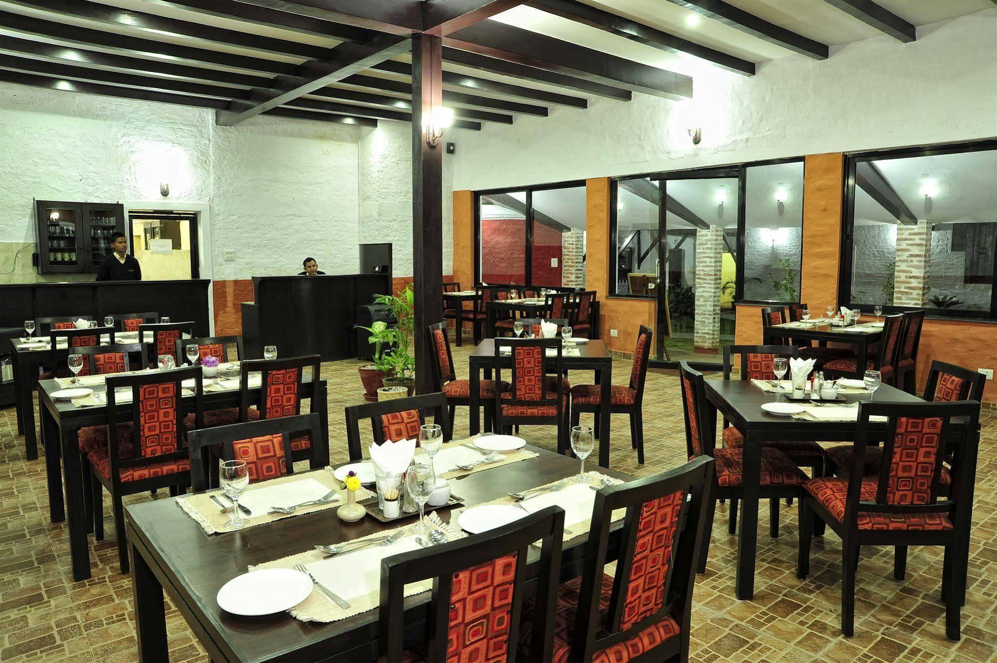 Oyo 738 Hotel Kaze Darbar Katmandu Zewnętrze zdjęcie