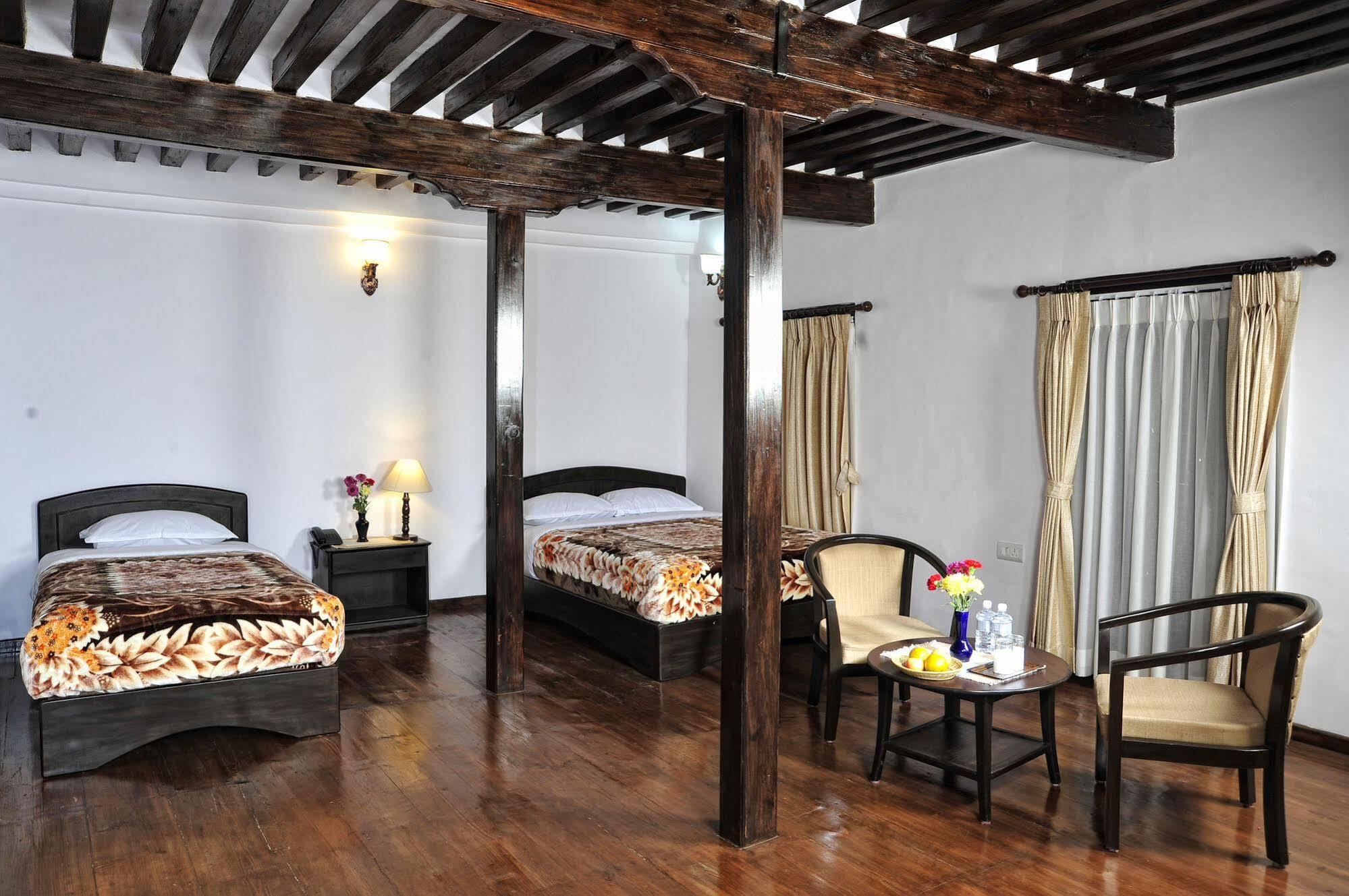 Oyo 738 Hotel Kaze Darbar Katmandu Zewnętrze zdjęcie